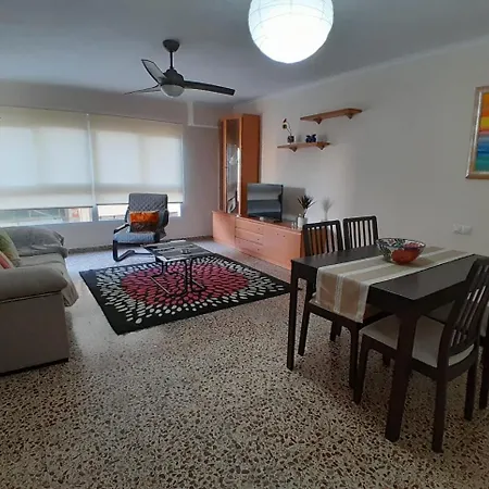 Las 4 Estaciones Apartment Elda